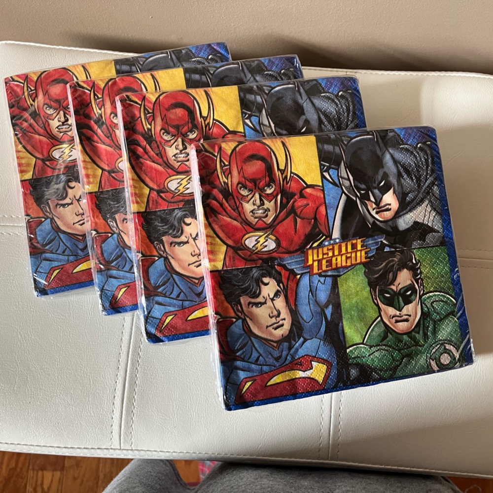 NWT DC Justice League Superhero Napkins, 4 Packs